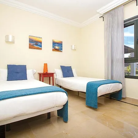 Villa Playa Blanca Sleeps 6 Air Con Wifi